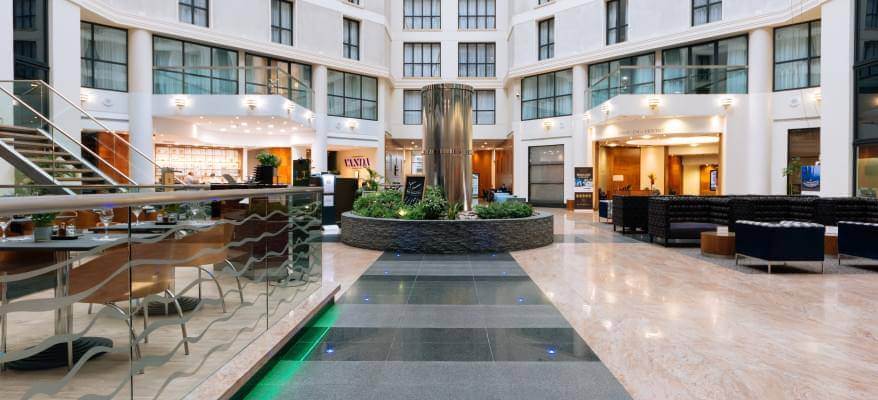 Sofitel London Gatwick Hotel Dinner Package Lobby(1)