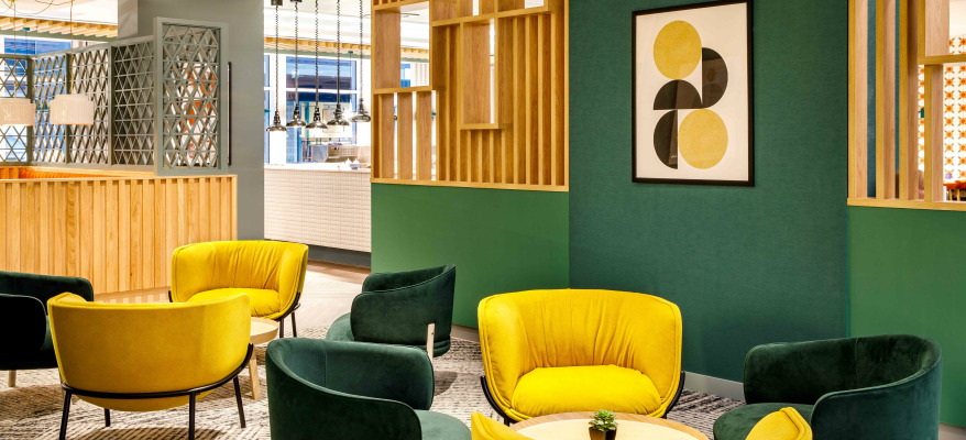 Holiday Inn Manchester Airport HI MAN Lobby