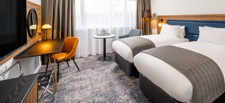 Crowne Plaza Manchester Airport Manchester Airport 7P7A7174 Edit