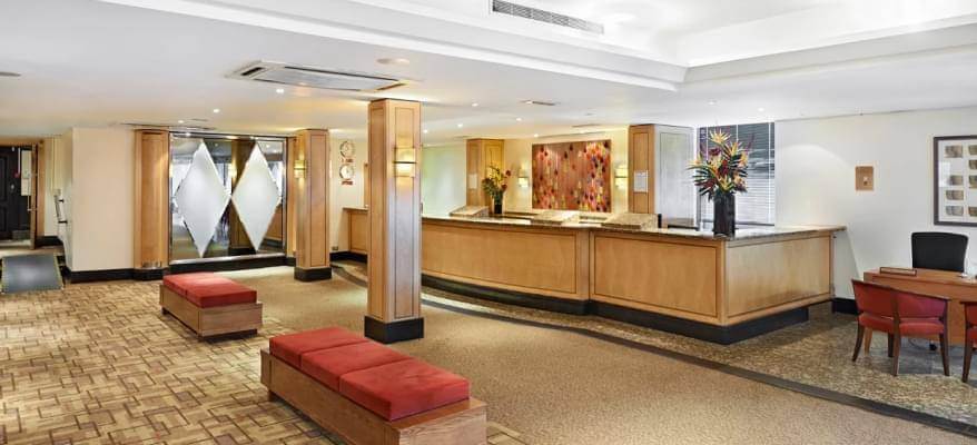 Thistle London Heathrow Thistle LHR Reception