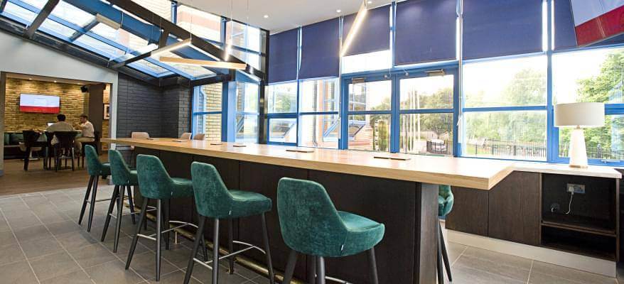 Sandman Signature London Gatwick Hotel Seating