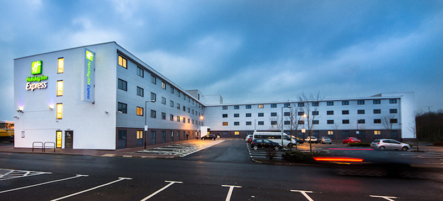 Holiday Inn Express Manchester Airport Outside1 Holiday Inn Express Manchester