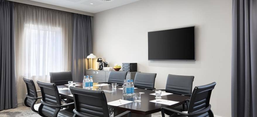 Hampton By Hilton Bristol Airport HbH Meeting Room