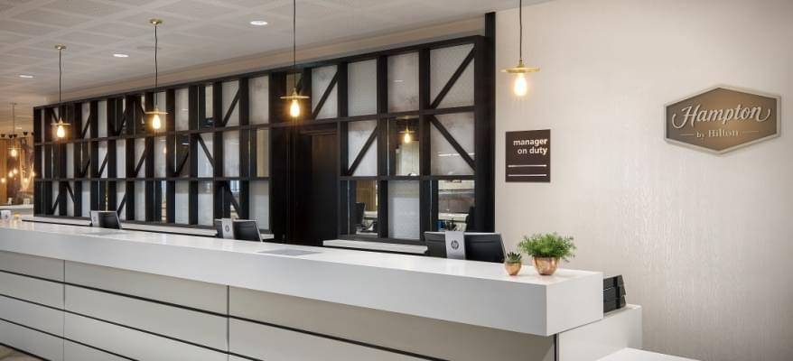 Hampton By Hilton Bristol Airport Reception