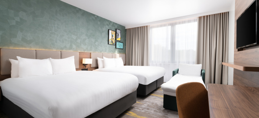 Holiday Inn Gatwick - Worth HIGW FAMILY