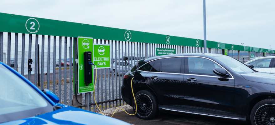 Secure Airparks Edinburgh Electric Bay 2