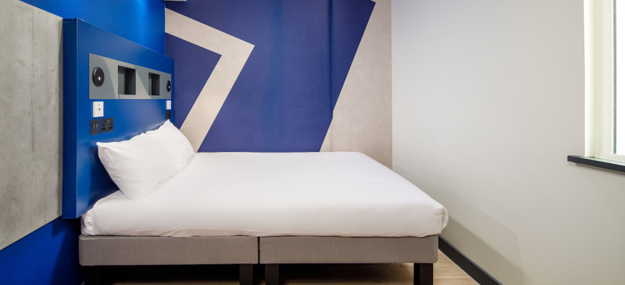 Manchester IBIS Budget & APH Manchester Airport Accessible Room(1)