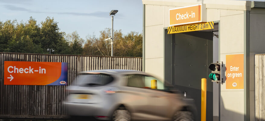APH Park And Ride Gatwick Airport 9401 034