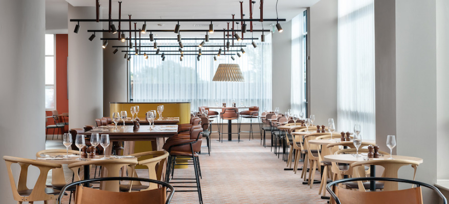 Hilton Garden Inn Heathrow Airport HGI LHR Restaurant 1