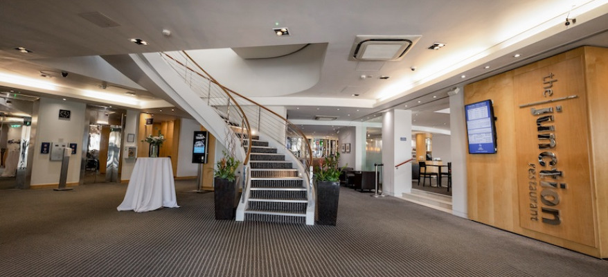 Best Western London Heathrow Ariel Hotel Lobby 1