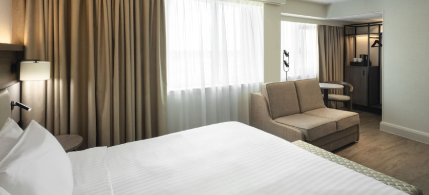 AC By Marriott NEC & Airport 18