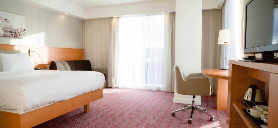 Hampton By Hilton Gatwick Airport Large DBL